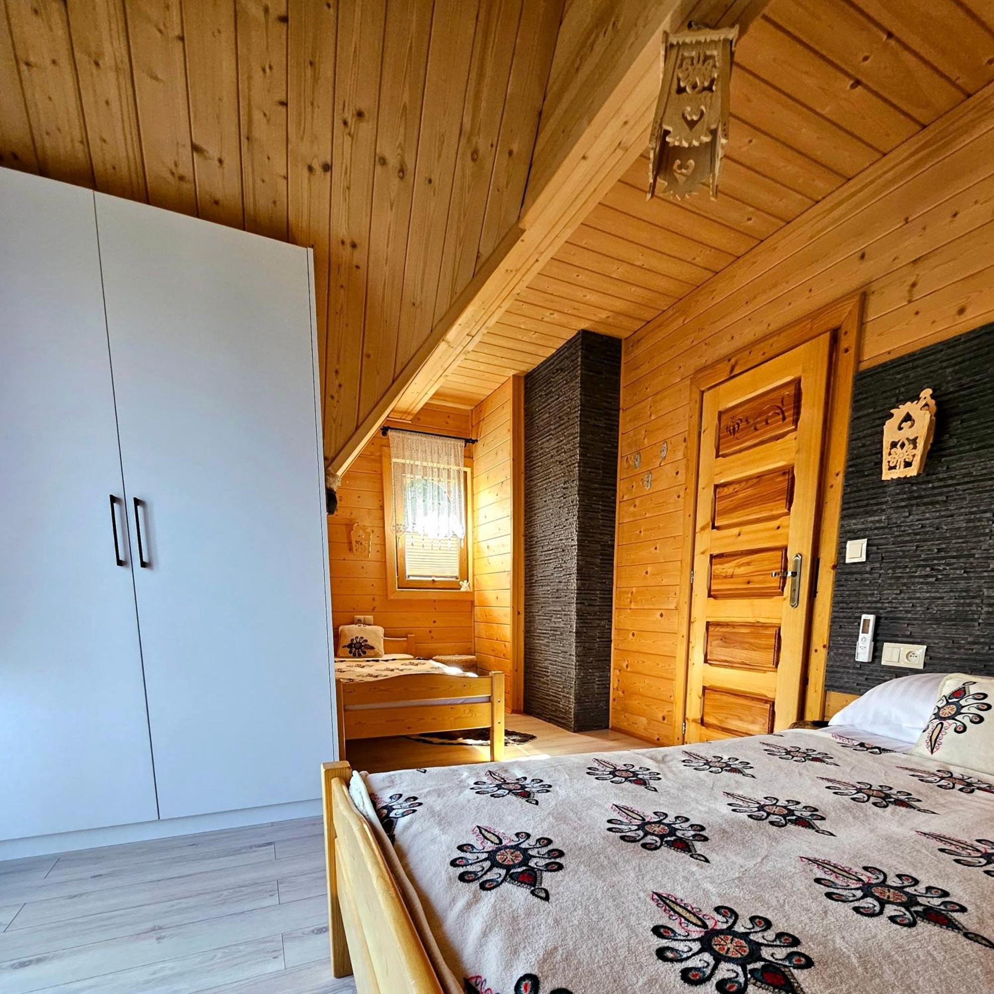 Goralska Chatka 3 Highland Cottage - Jacuzzi, Sauna, Split Ac, Private Parking, Mountains View Zakopane Exteriör bild